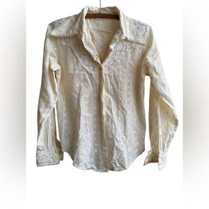 VINTAGE 1970s Cream Lace Button-Up Blouse